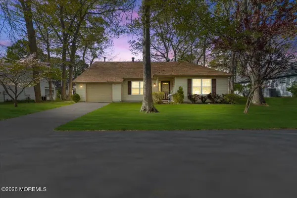 117 Morning Glory Lane, Whiting, NJ 08759