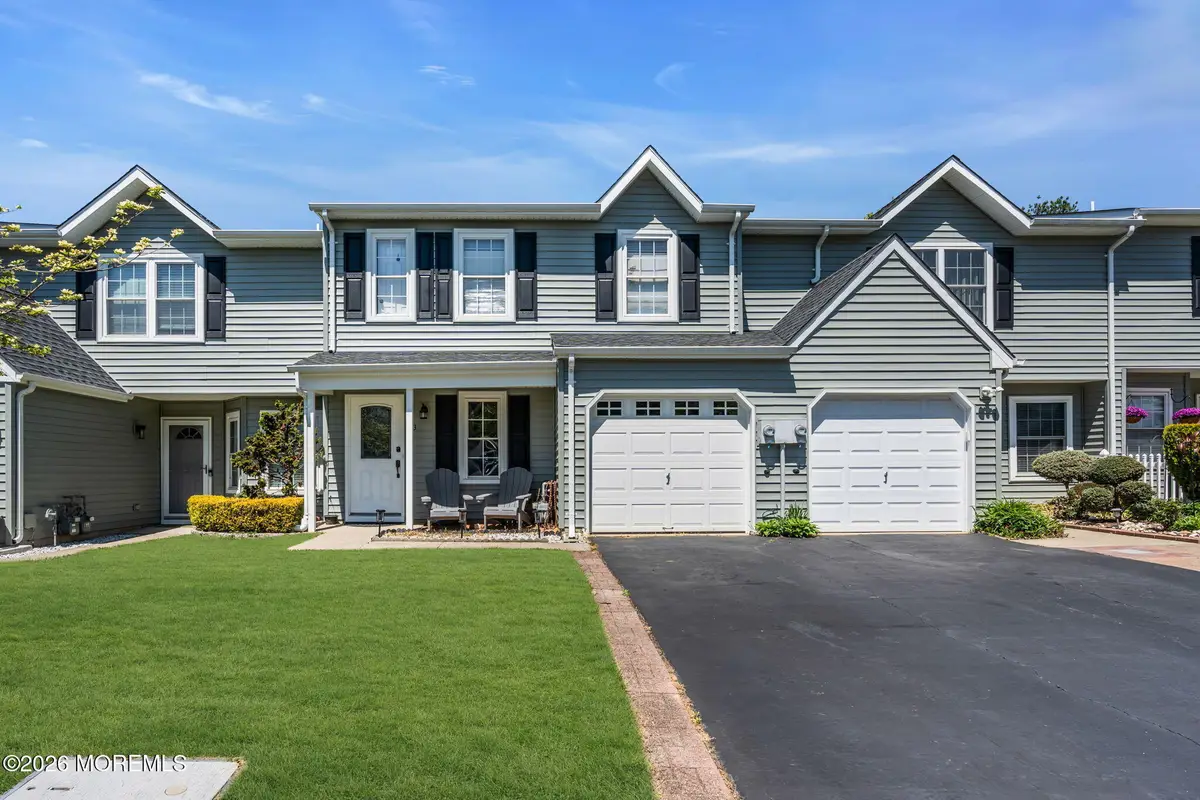 33 Mariners Cove, Freehold, NJ 07728 - #1