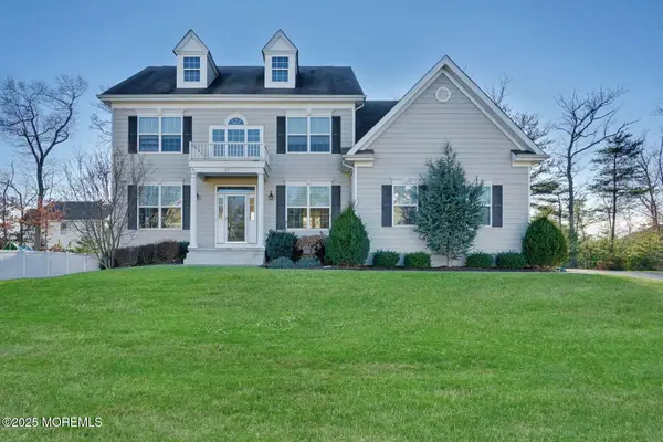 37 Imperial Place, Jackson, NJ 08527