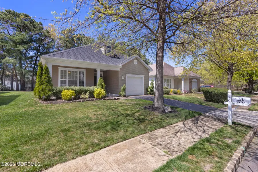 18 Amberwinds Court, Lakewood, NJ 08701 - #2