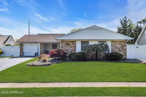 101 Andover Lane, Matawan, NJ 07747