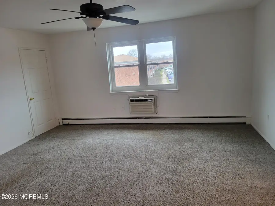 289 Main Street #10f, Spotswood, NJ 08884 - #2