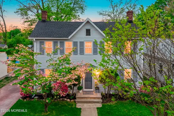 33 Kossman Street, East Brunswick, NJ 08816