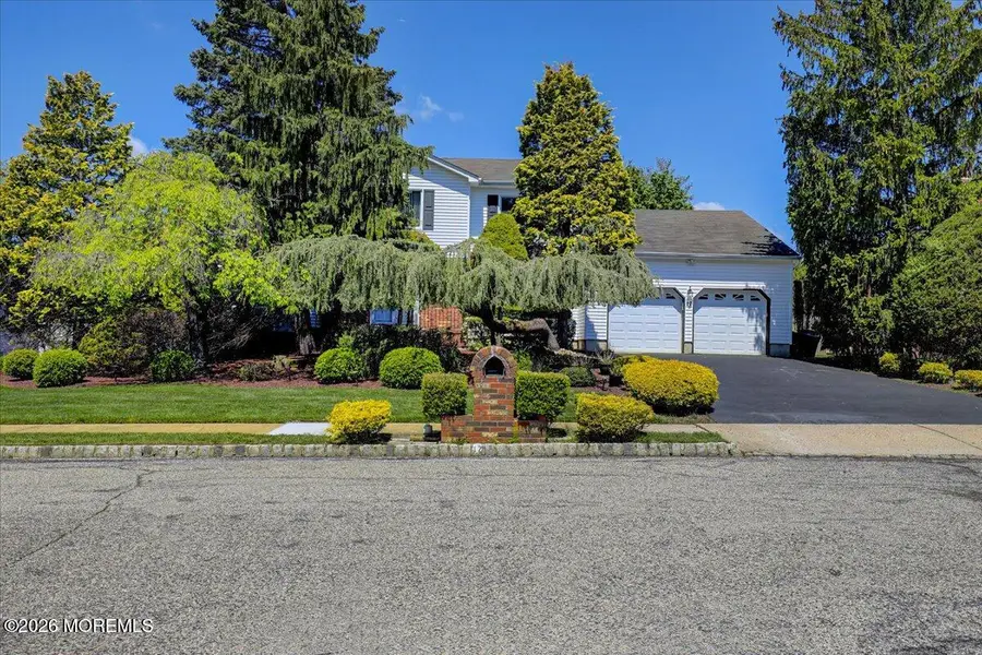 17 Bingham Drive, Marlboro, NJ 07746 - #2