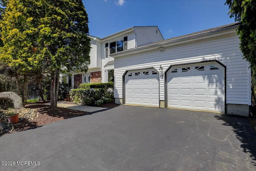 17 Bingham Drive, Marlboro, NJ 07746 - #3
