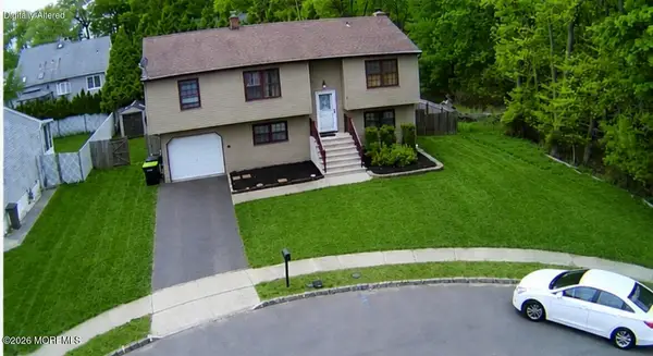 9 Barry Lane, Hazlet, NJ 07730