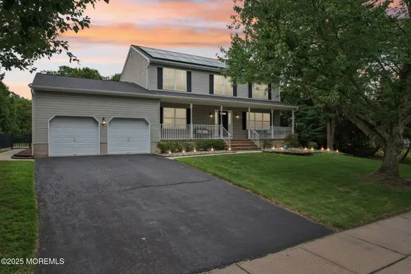 3 Macintosh Court, Jackson, NJ 08527