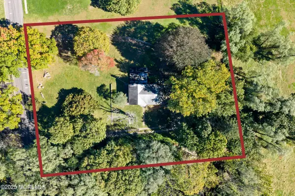 74 Reynolds Drive, Eatontown, NJ 07724