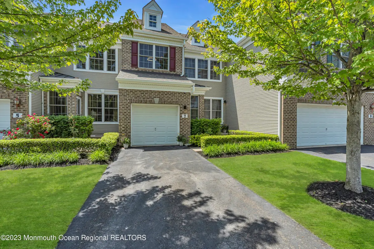 7 Demarest Drive, Manalapan, NJ 07726 - #1