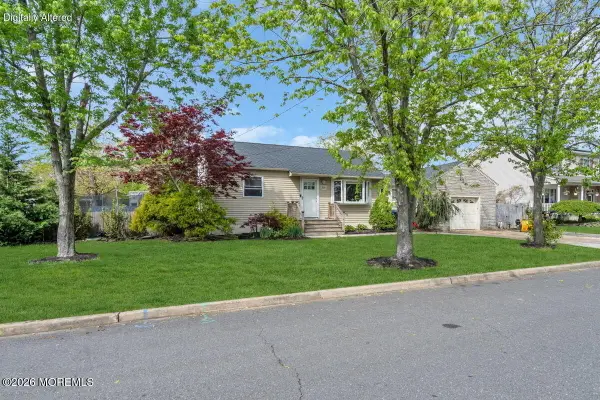 318 Texas Drive, Brick, NJ 08723