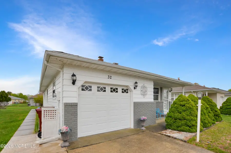 32 Bonaire Drive, Toms River, NJ 08757 - #2