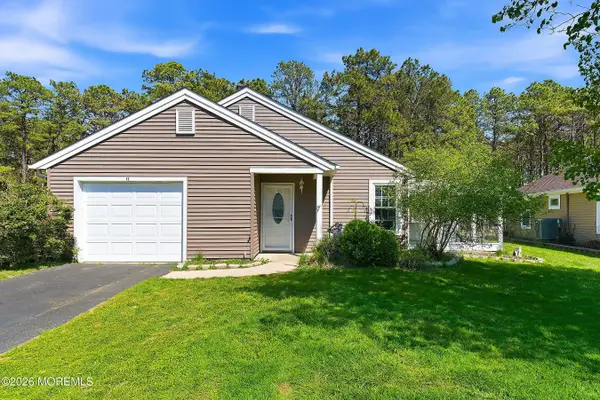 13 Abbey Court, Forked River, NJ 08731