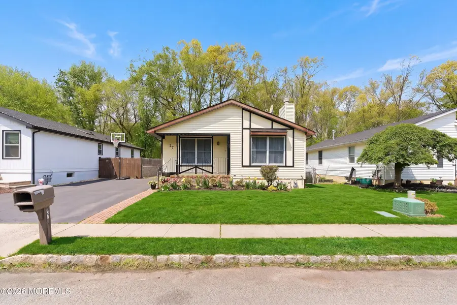 27 Brookview Lane, Manalapan, NJ 07726 - #3