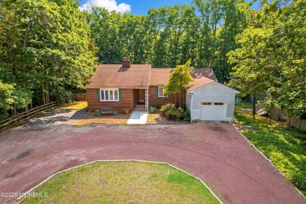 172 Bennetts Mills Road, Jackson, NJ 08527
