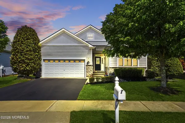 38 Riva Ridge Road, Manalapan, NJ 07726