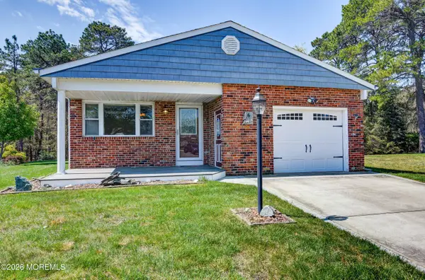 6 Preston Court, Toms River, NJ 08757