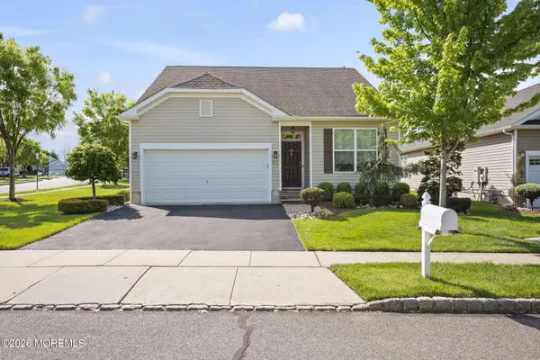 117 Wintergreen Drive, Manalapan, NJ 07726