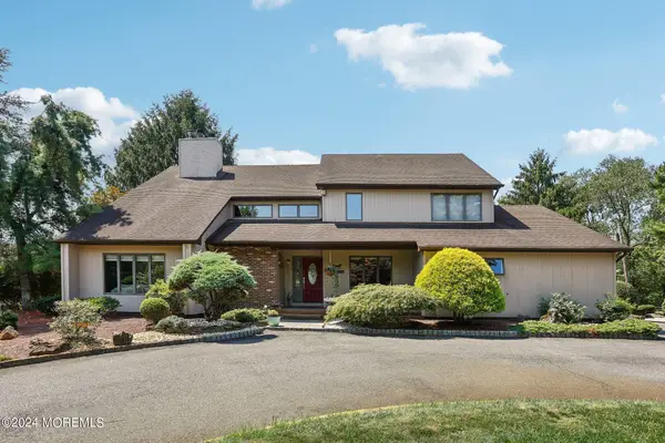45 Mccaffery Road, Manalapan, NJ 07726