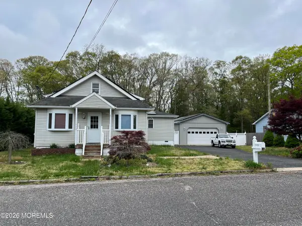 112 1st Avenue, Tuckerton, NJ 08087
