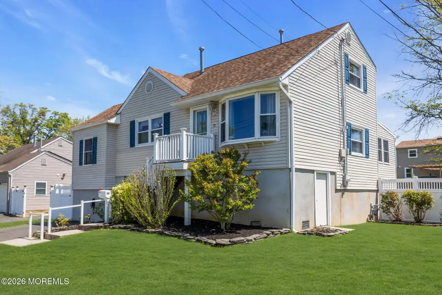 10 Haug Street, Union Beach, NJ 07735 - #2
