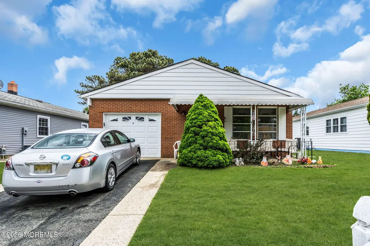 4 Brisbane Court, Toms River, NJ 08757 - #1