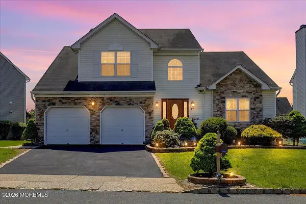 30 Francis Drive, Bridgewater, NJ 08807