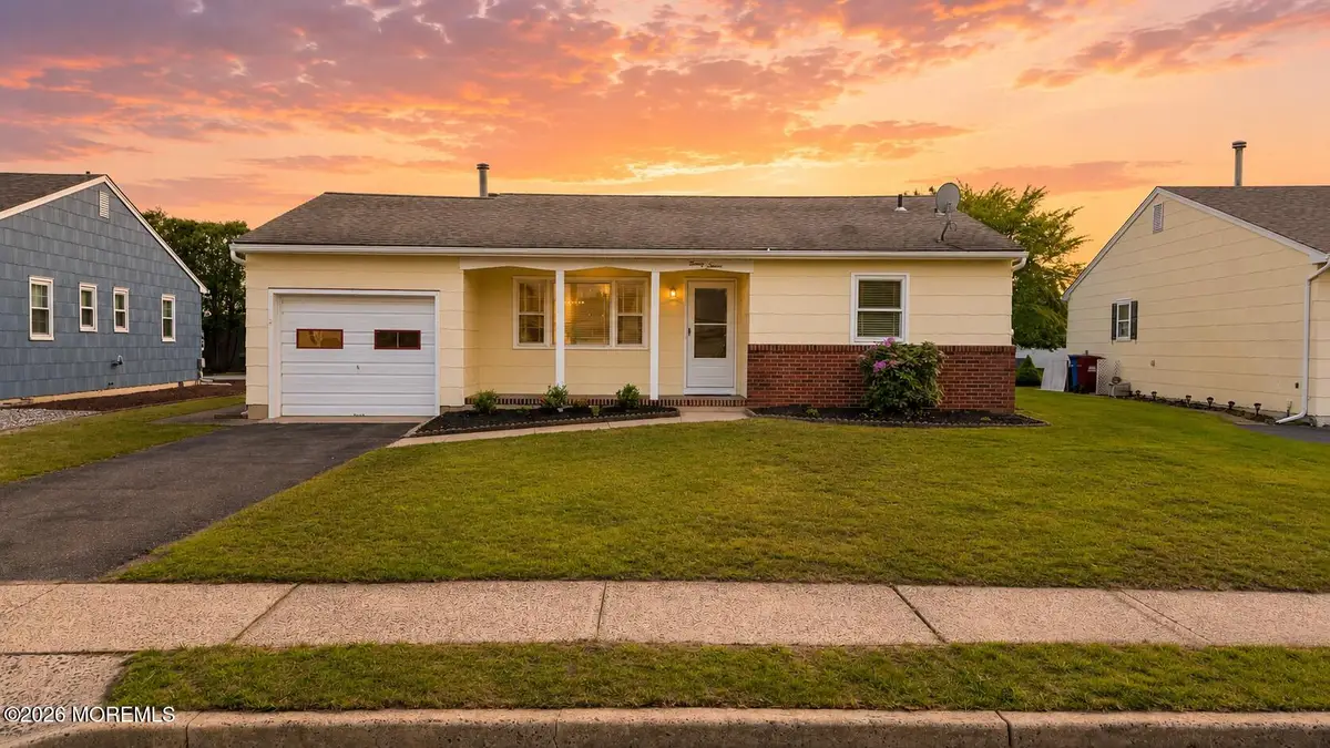 27 Norfolk Drive, Toms River, NJ 08757 - #1