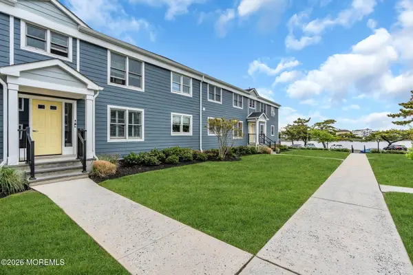 302 Deal Lake Drive #24, Asbury Park, NJ 07712