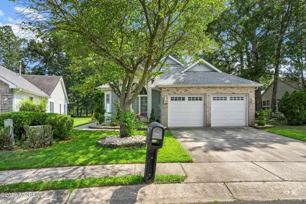1635 Lacebark Court, Toms River, NJ 08755