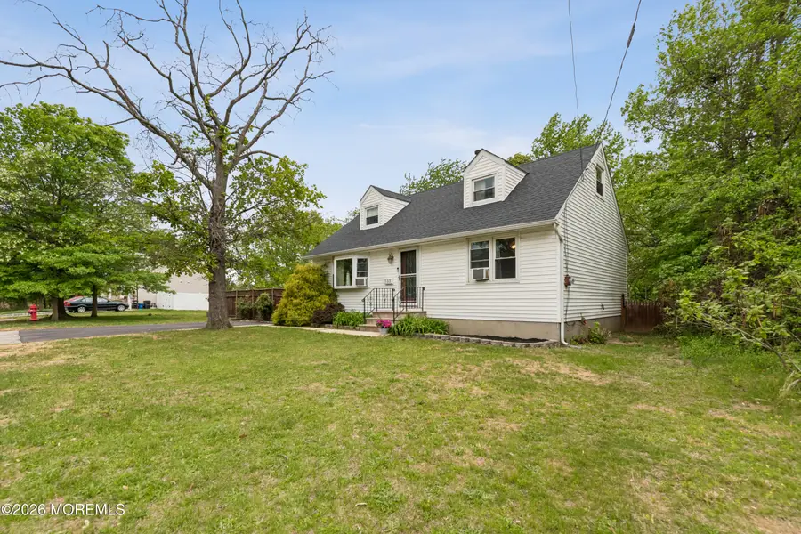 533 Sydney Avenue, Union Beach, NJ 07735 - #2