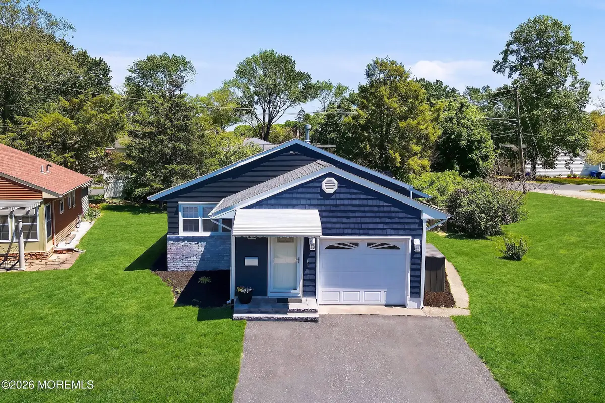 19 Acacia Row, Toms River, NJ 08755 - #1