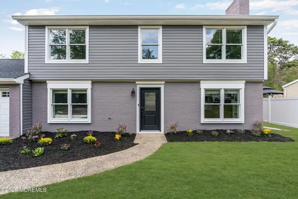 389 Kildare Drive, Toms River, NJ 08753