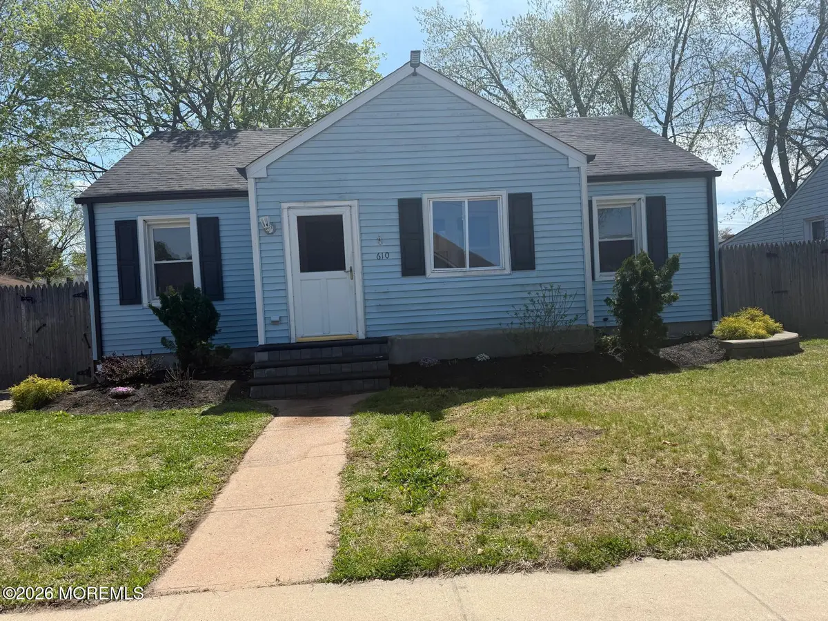 610 Chestnut Street, Lakehurst, NJ 08733 - #1