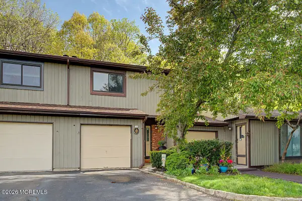 73 Letts Court #164, Matawan, NJ 07747
