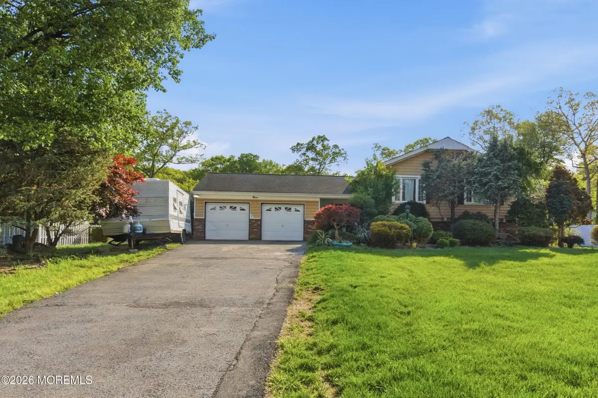 9 Camelot Court, Manalapan, NJ 07726 - #1