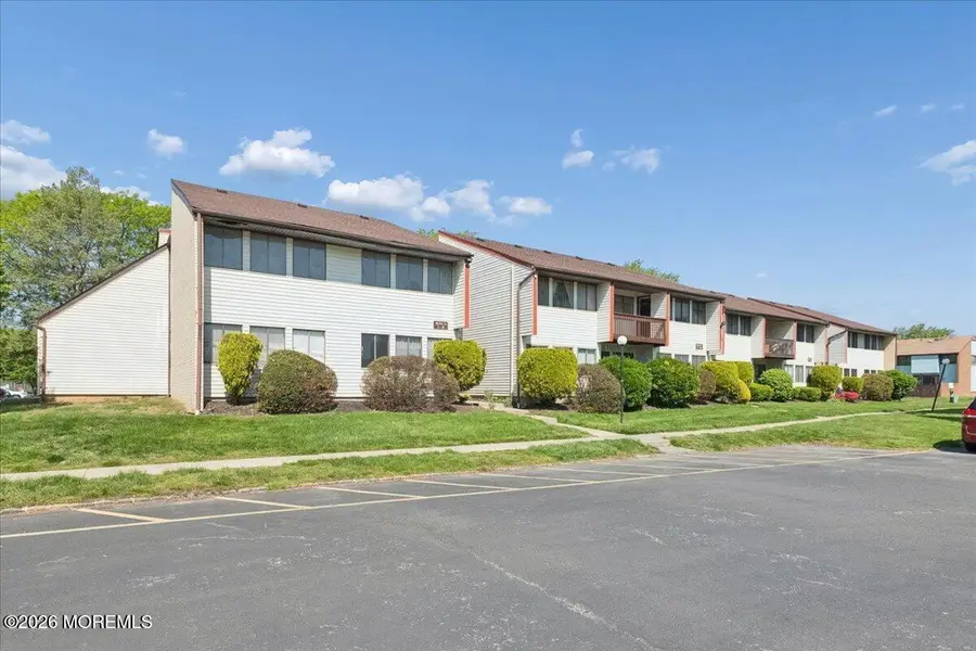 C10 Avon Drive, East Windsor, NJ 08520 - #2