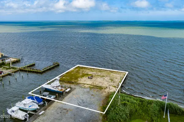 121 Baltic Avenue, Waretown, NJ 08758