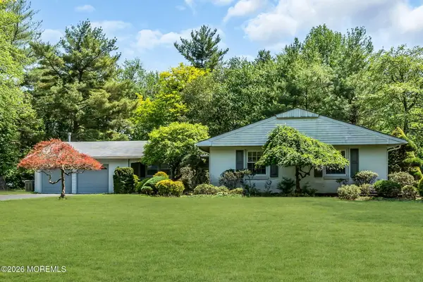 4 Knox Lane, Manalapan, NJ 07726