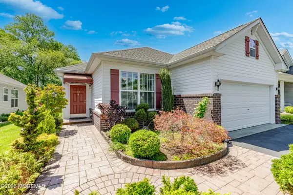 53 Kingston Drive, Jackson, NJ 08527