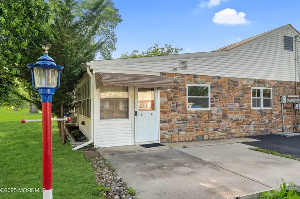5 Chestnut Street #C, Toms River, NJ 08757