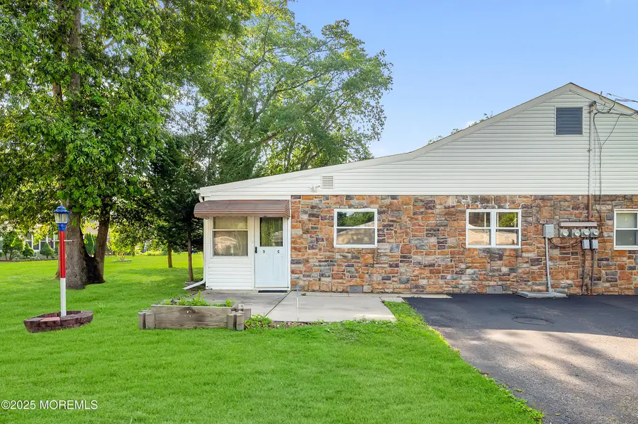 5 Chestnut Street #C, Toms River, NJ 08757 - #3