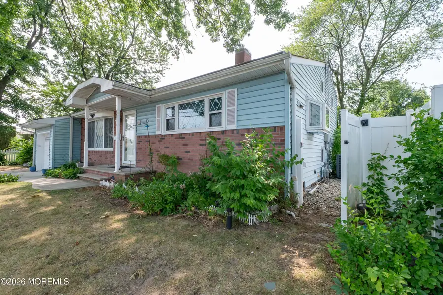 2 Garden Terrace, Hazlet, NJ 07730 - #3
