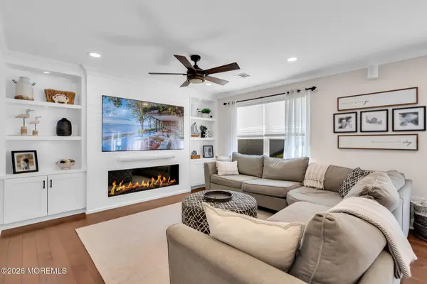 34 Marlin Court, Bayville, NJ 08721