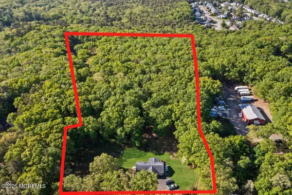 2550 Allenwood Lakewood Road, Wall, NJ 07731