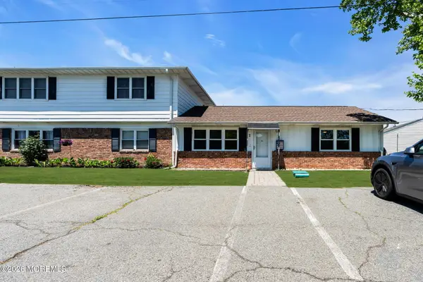 2 Utah Drive #143, Matawan, NJ 07747