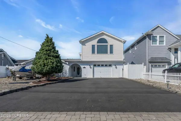 1838 Skiff Court, Toms River, NJ 08753