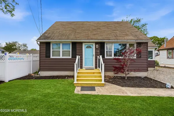 710 Newport Avenue, Ocean Gate, NJ 08740