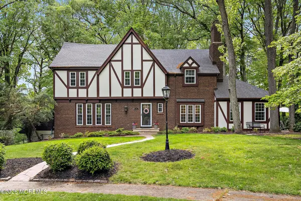 18 Lefferts Court, Middletown, NJ 07748