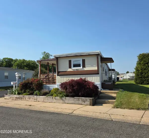 143 Starling Place, Freehold, NJ 07728