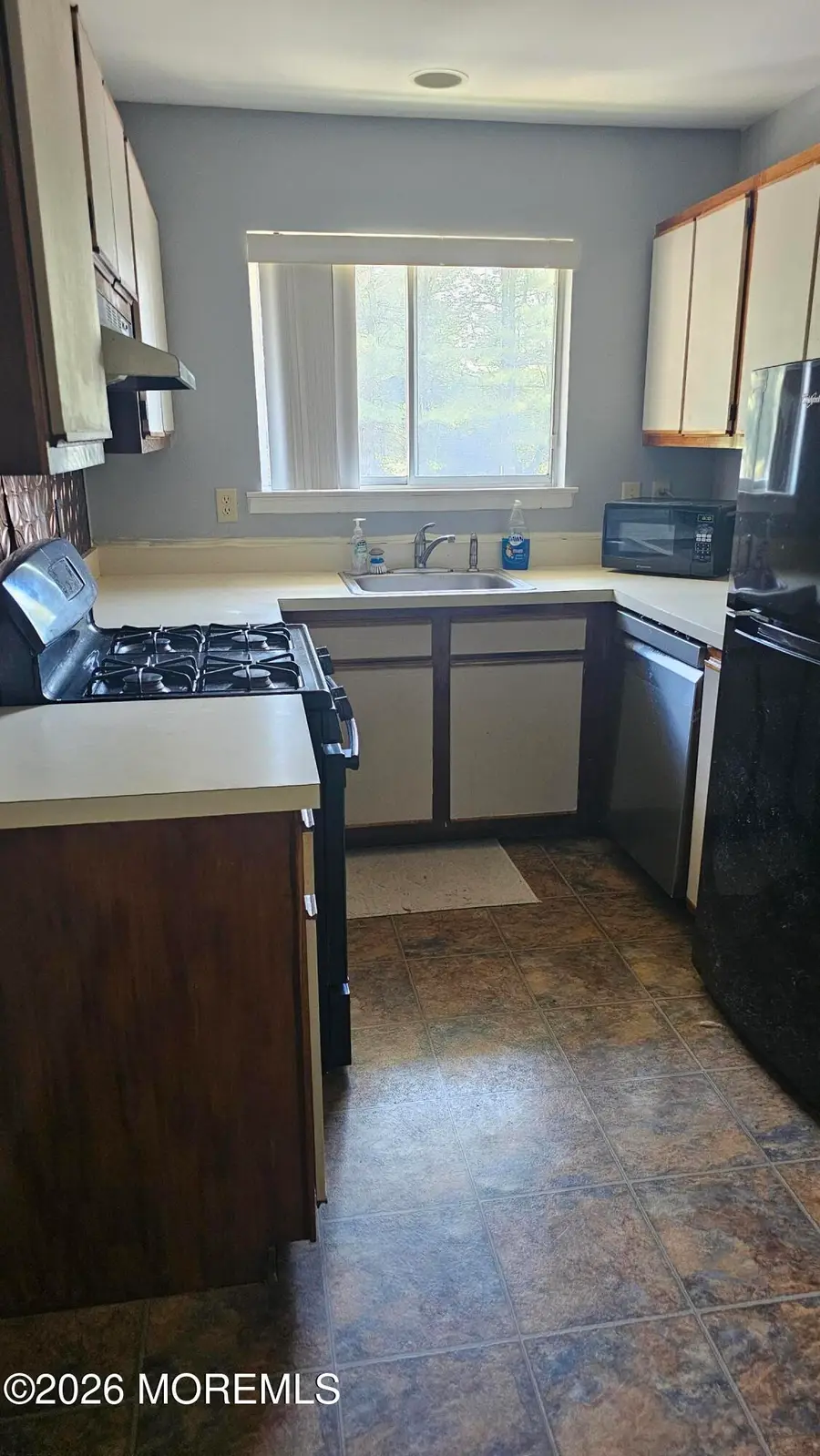 4 Spring Meadow Drive, Tinton Falls, NJ 07724 - #3